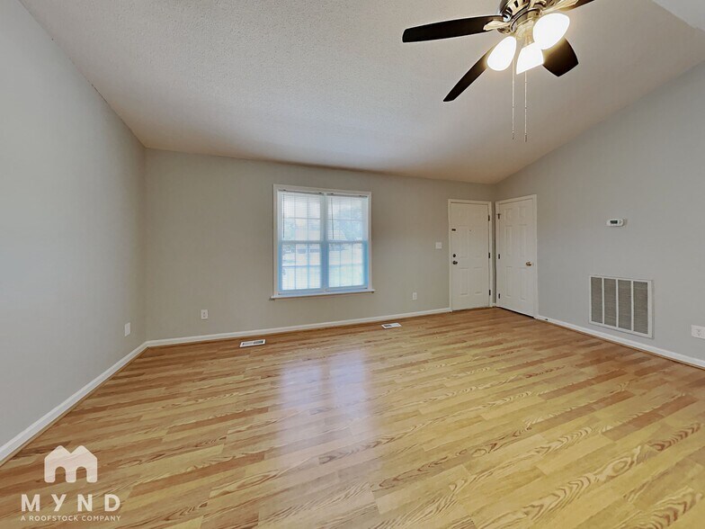 Building Photo - 4017 Rockside Hills Dr