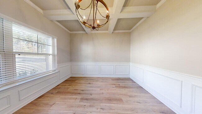 Building Photo - Large Home in The Preserve