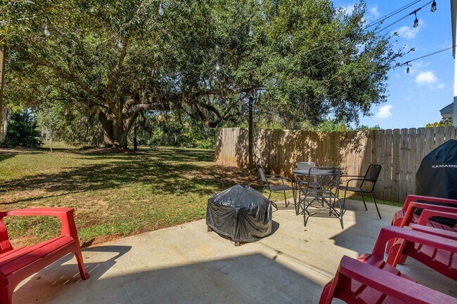 Building Photo - 458 Grand Oaks Rd