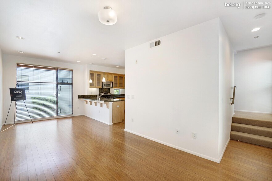 Building Photo - 153 City Limits Cir