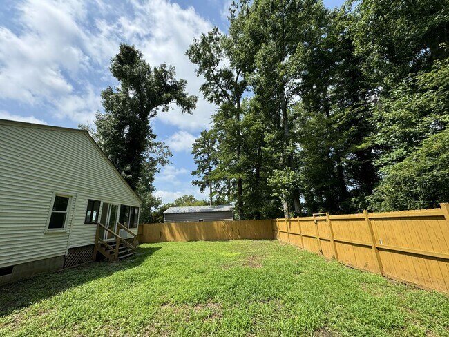 Building Photo - RARE OPPORTUNITY TO LIVE IN PUNGO, NEAR MUNDEN POINT PARK! 3/2.5 SINGLE FAMILY HOME