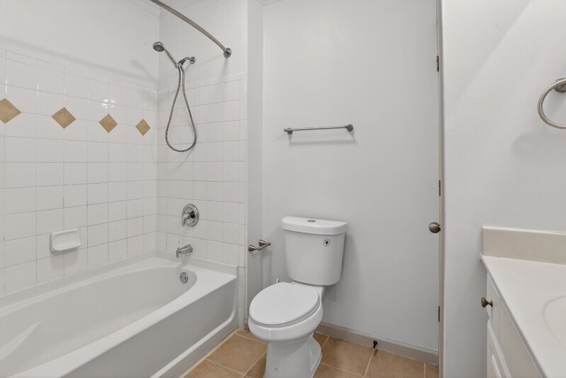 Building Photo - 1111 Westchester Ridge NE