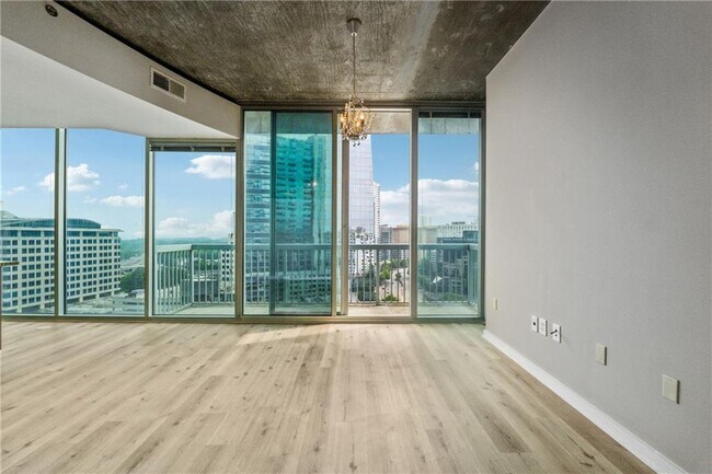 Building Photo - 3324 Peachtree Rd