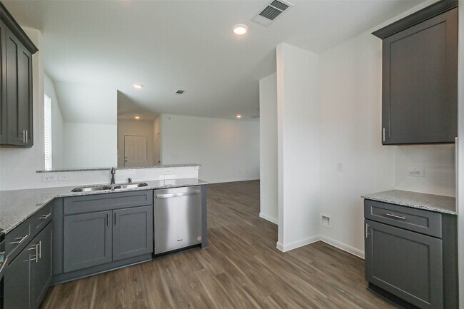 Building Photo - 23667 Cranberry Grader Ln