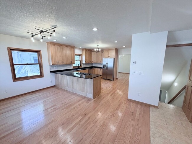 Building Photo - Fully Remodeled Luxury Home with Exceptional Space and Style!!