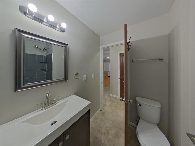 Building Photo - 803 Willard St W