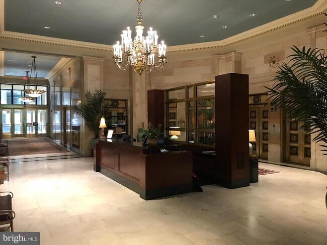 Building Photo - 1600 Arch St