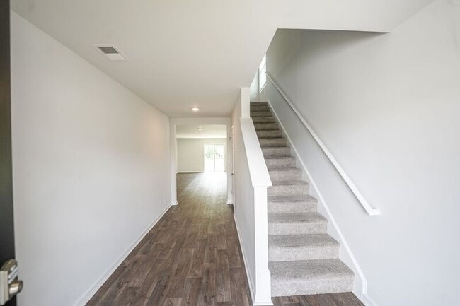 Building Photo - 459 Coconut Dr