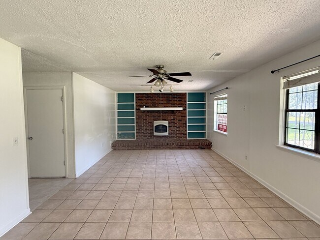 Building Photo - 118 Dexter Cir