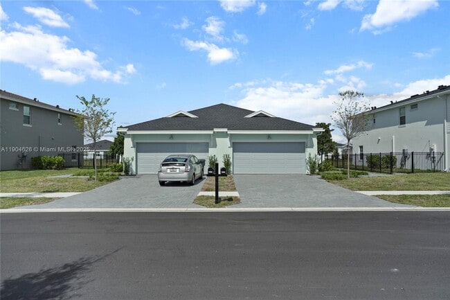 Building Photo - 19655 Barn Swallow Way