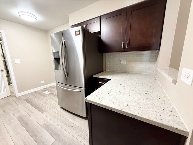 Building Photo - 1031 Courtland Dr