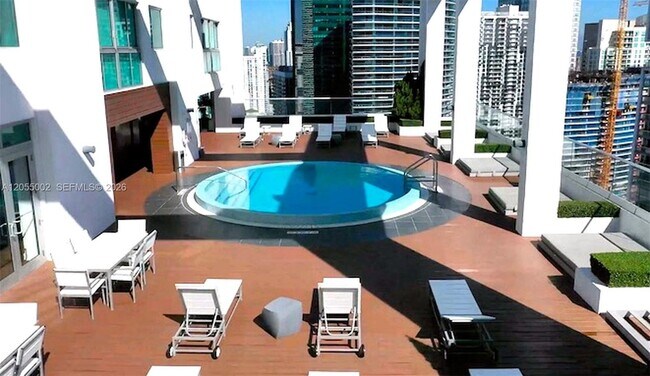 Building Photo - 500 Brickell Ave