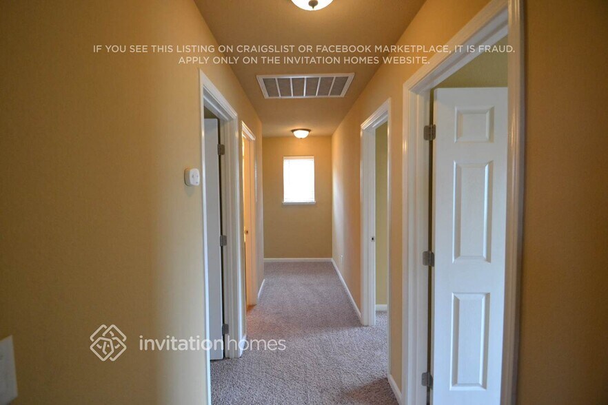 Building Photo - 1346 La Guardia Cir