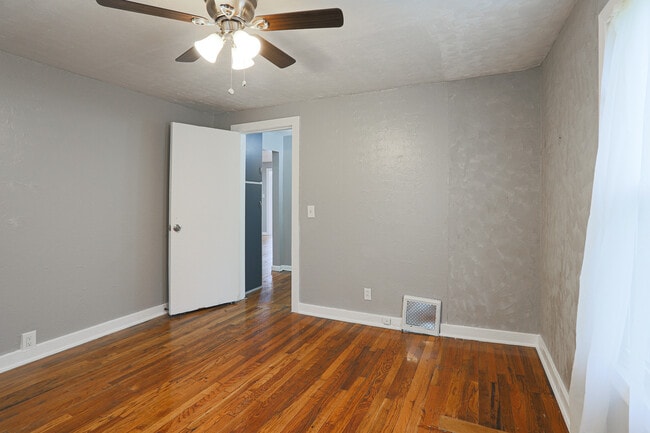 Building Photo - 3340 Forest Lawn Ave