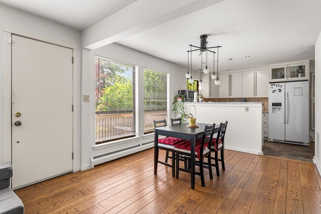 Primary Photo - 3 Clemens Ct