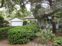 Building Photo - 25988 Ridgewood Rd