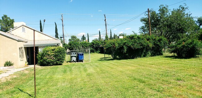 Building Photo - 160 S Maryland St