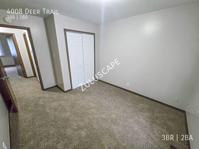 Building Photo - 4008 Deer Trail