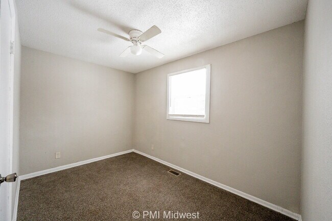 Building Photo - "Charming 3-Bedroom Gem on Udell Street with Spacious Living – 1104 Sq. Ft., Indianapolis!"