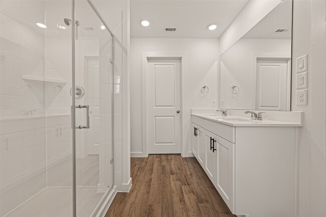 Building Photo - 3527 Lovebird Ln