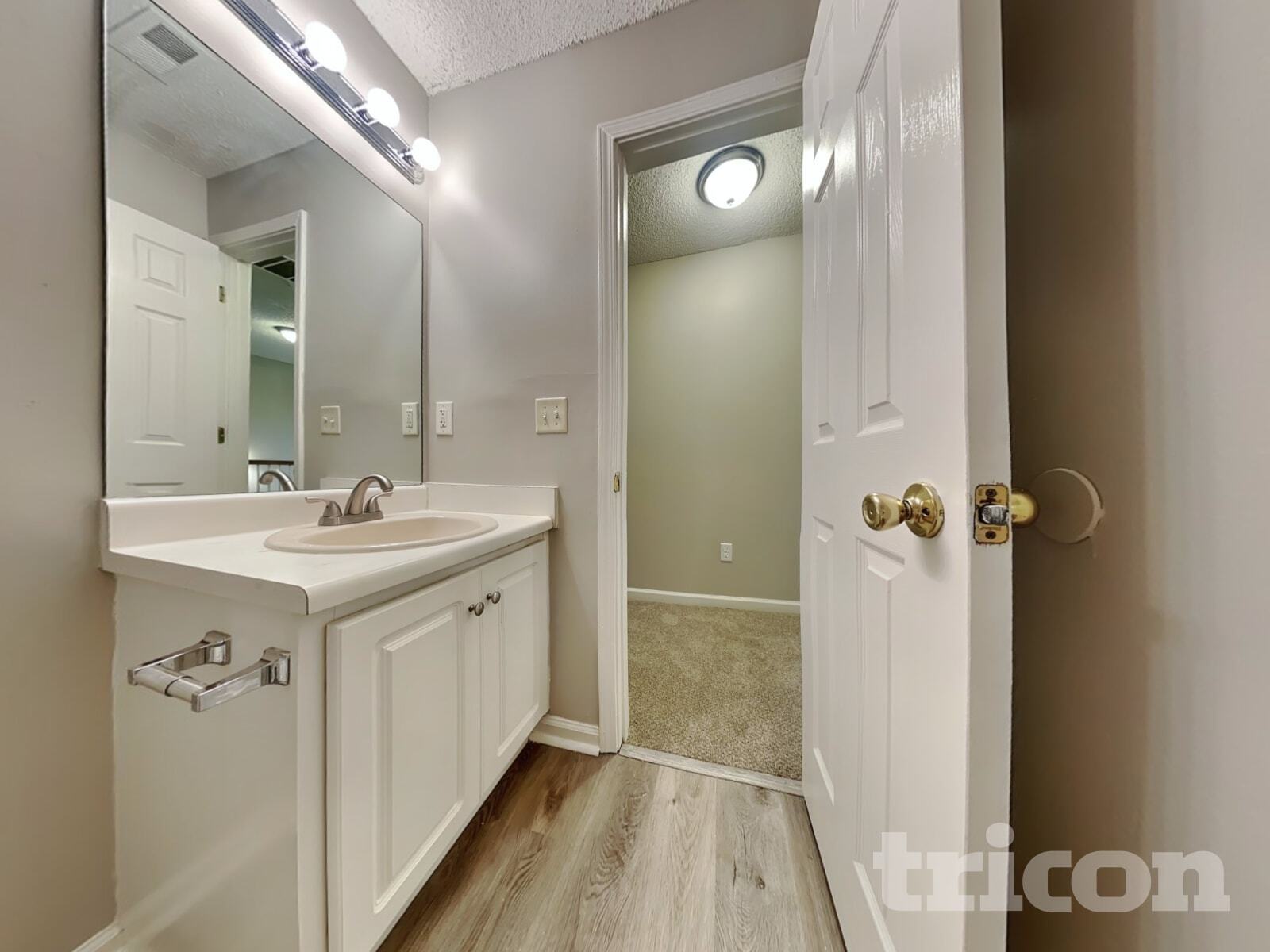 Building Photo - 5774 Broadleaf Way