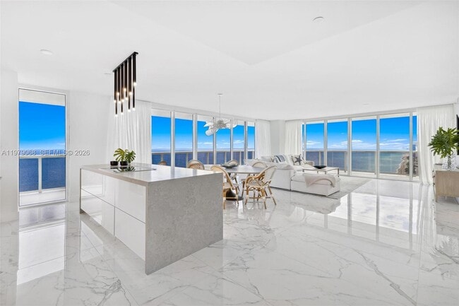 Building Photo - 1830 S Ocean Dr