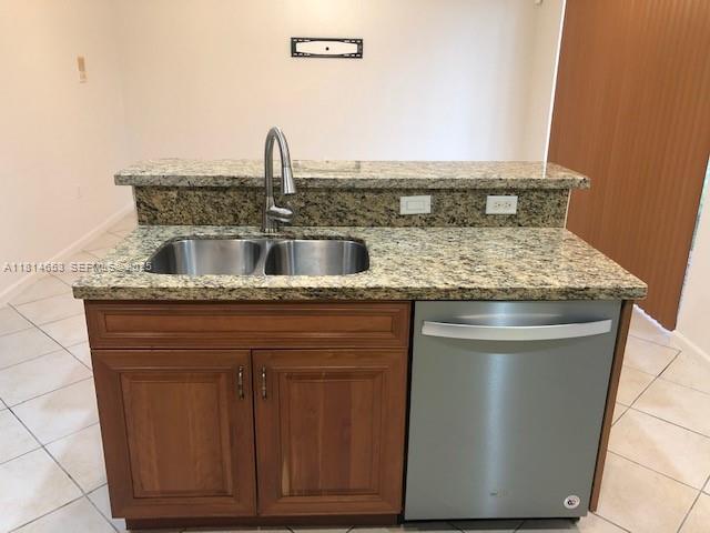 Building Photo - 2635 SW 84th Terrace