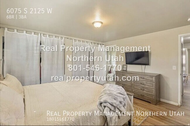 Building Photo - 6075 S 2125 W