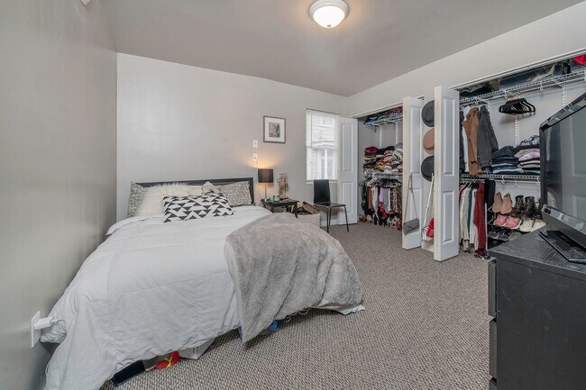 Building Photo - 1418 High St