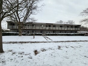 Building Photo - One Bedroom For Rent on Hancock