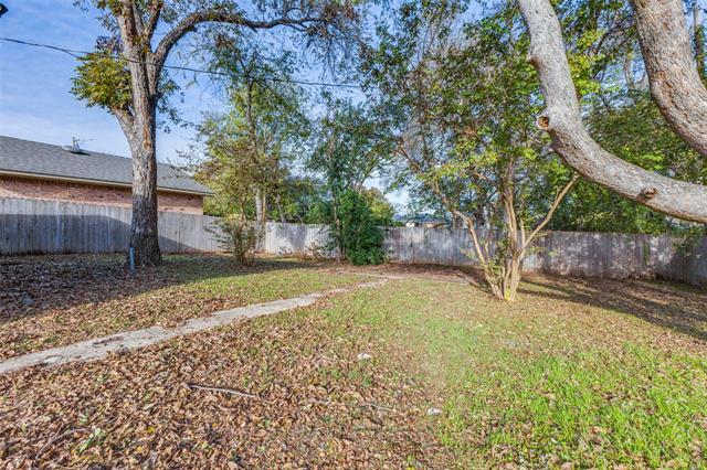 Building Photo - 2386 Chart Dr