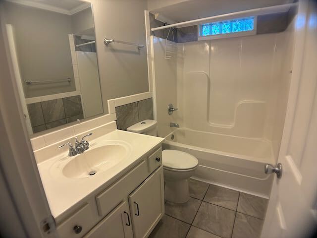 Building Photo - Duplex in Far North Peoria