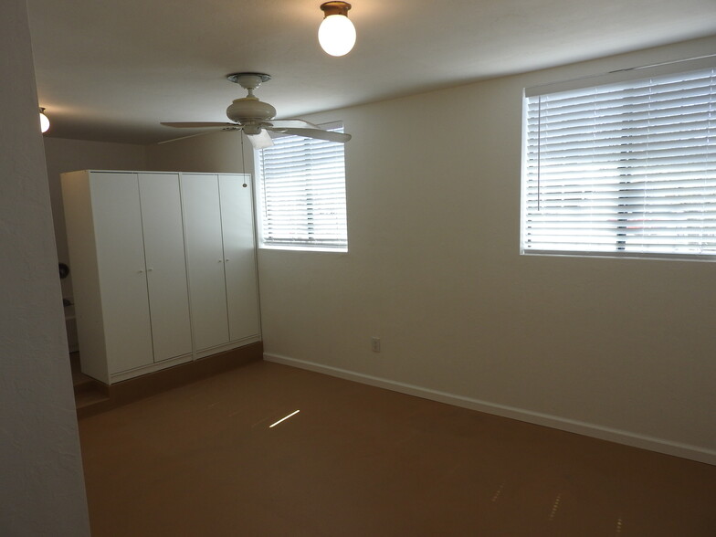 Main Bedroom - 2901 W Milton Rd