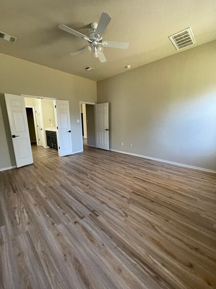 Building Photo - 1602 Melissa Oaks Ln