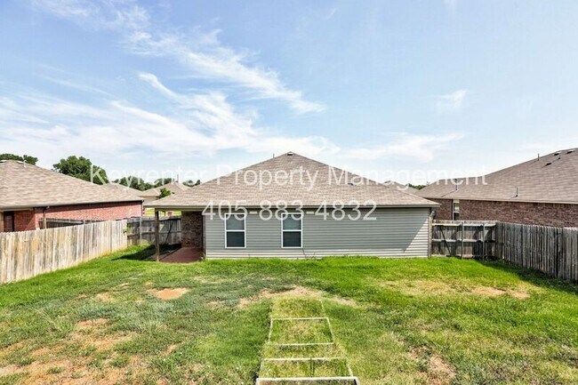 Building Photo - 3516 SE 94th St