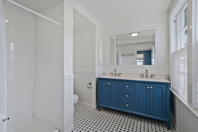 Building Photo - 5309 14th St NW