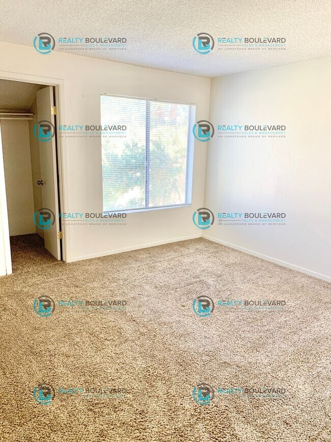 Building Photo - 3909 Clear Acre Ln