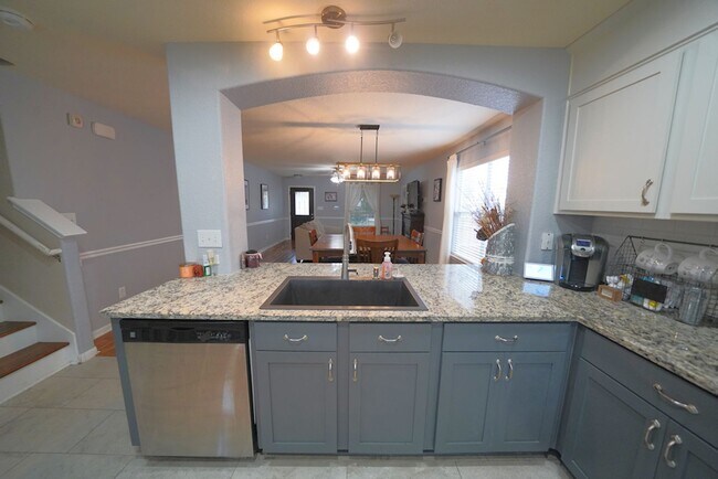 Building Photo - Gorgeous 5 Bedroom Rental in Cibolo! Realtor Commmission: $400