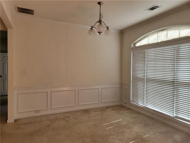 Building Photo - 2143 Worrall Hill Dr