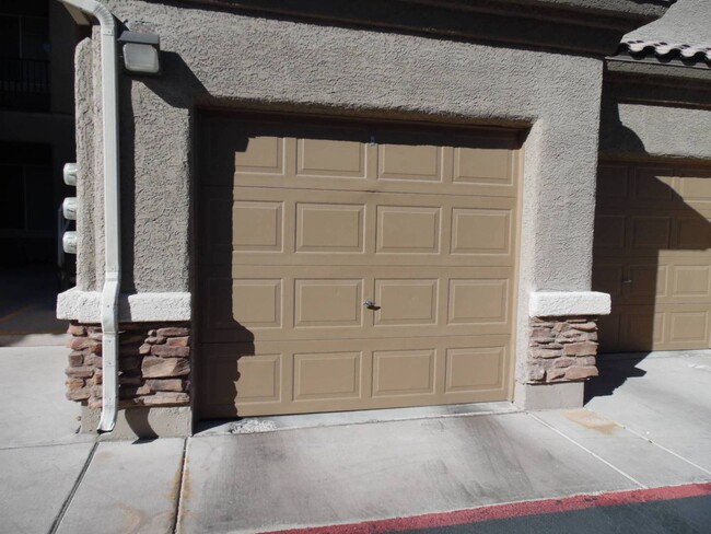 Primary Photo - 6765 Caporetto Ln
