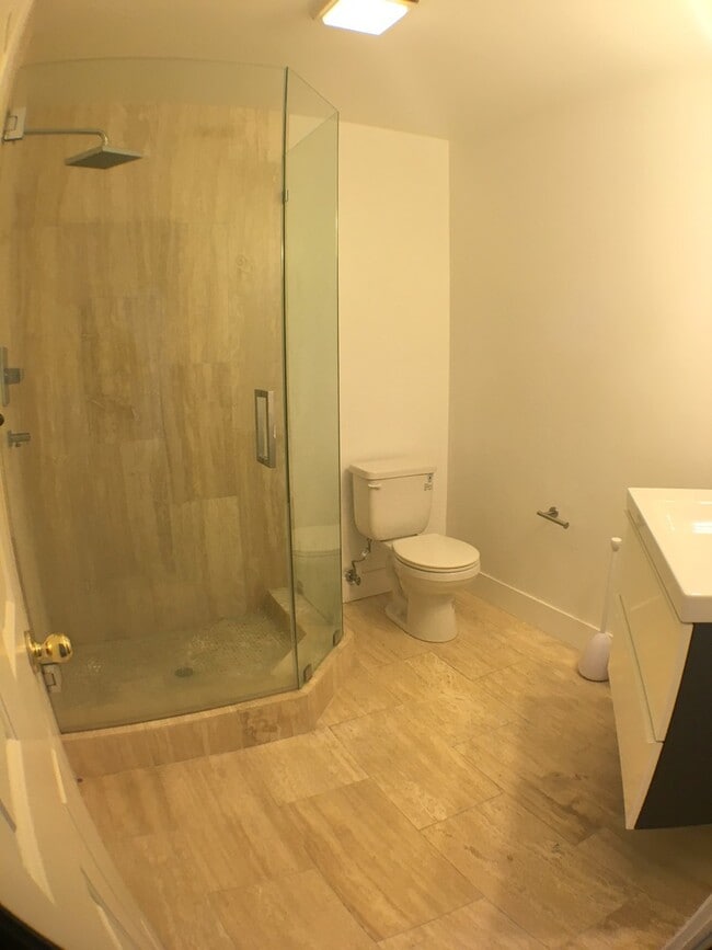 Building Photo - Gated Community at Canyon Lakes