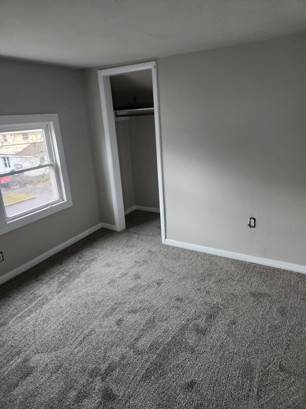 Building Photo - 118 E Cayuga St