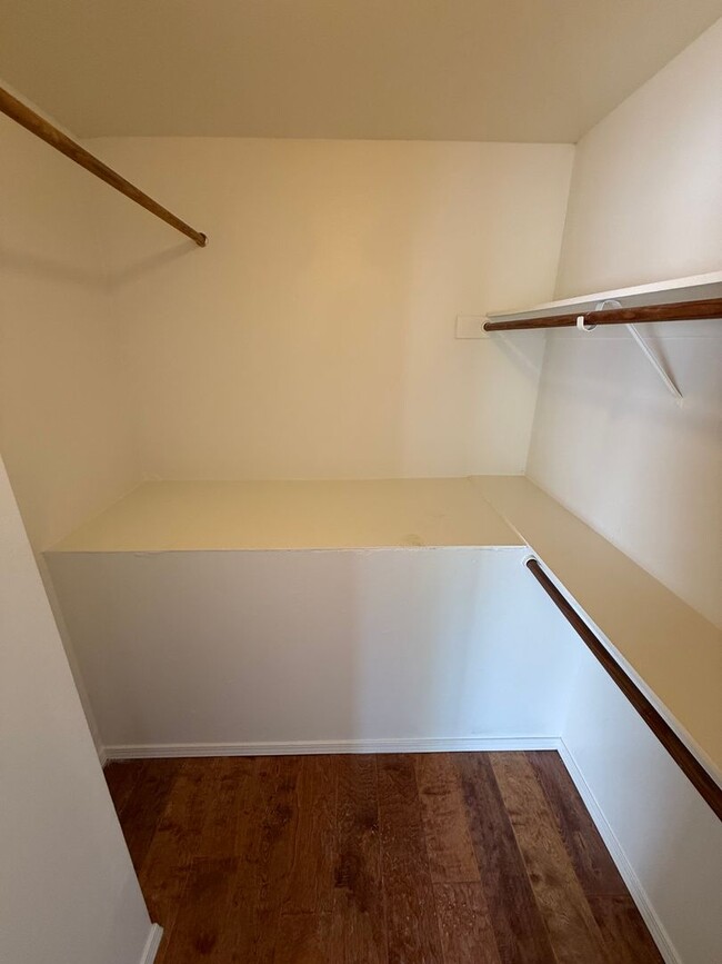 Building Photo - Charming 3-Bedroom, 2-Bathroom Home in the...