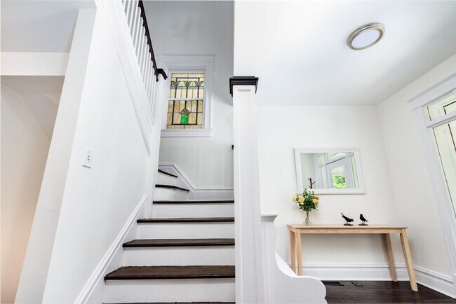 Building Photo - 3971 Juniata St