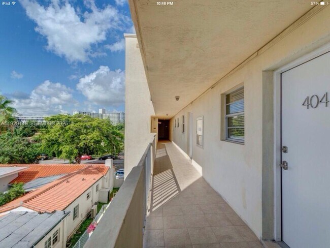 Building Photo - 947 Lenox Ave.