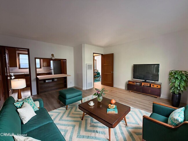 Building Photo - 1145 N Central Ave