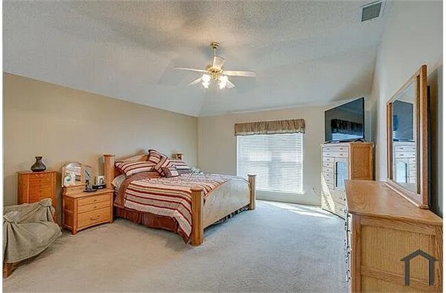 Building Photo - Spacious 4 Bedroom House in Mesquite