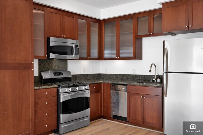 Building Photo - 6466 Hollis St