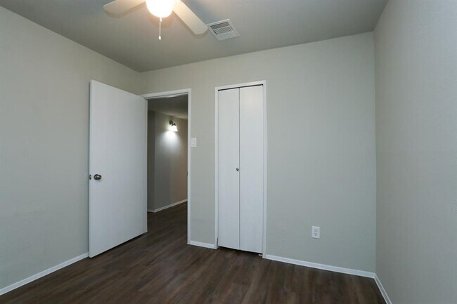 Building Photo - 24018 Reagon Canyon Dr