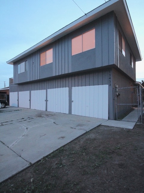 Building Photo - 13433 Roselle Ave